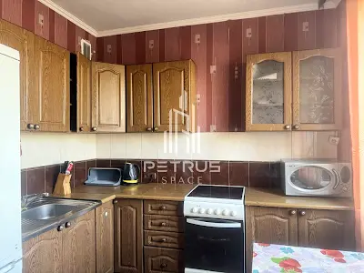 квартира за адресою Анни Ахматової вул., 16-Б