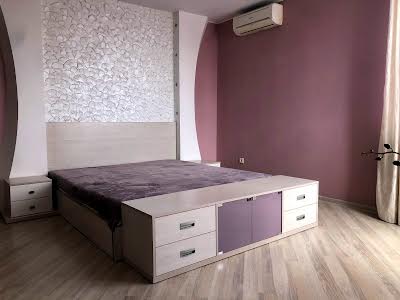 квартира за адресою Польова вул., 73