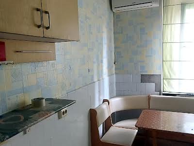 квартира за адресою 12-та Поздовжня вул., 3