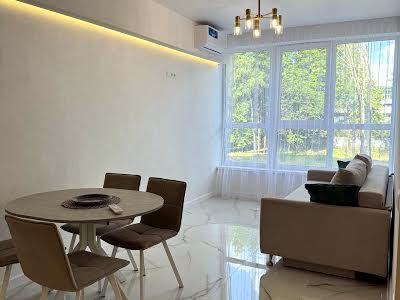 квартира за адресою Карла Мікльоша вул., 20б