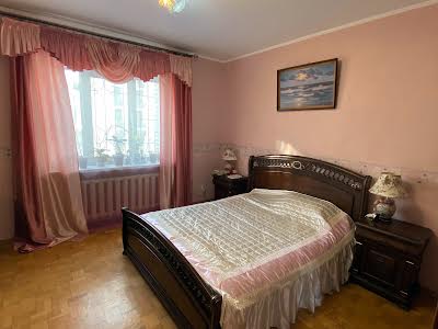 квартира за адресою Драгоманова вул., 31б