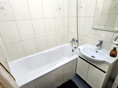 квартира за адресою Леоніда Бикова бульв., 5