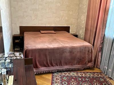 квартира за адресою Довженка вул., 1