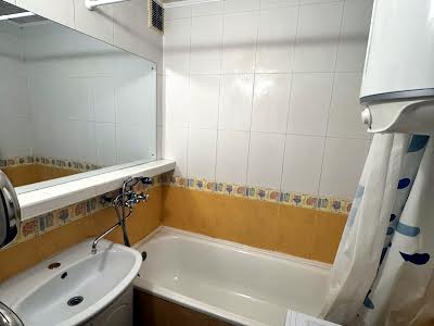 квартира за адресою Автозаводська вул., 67