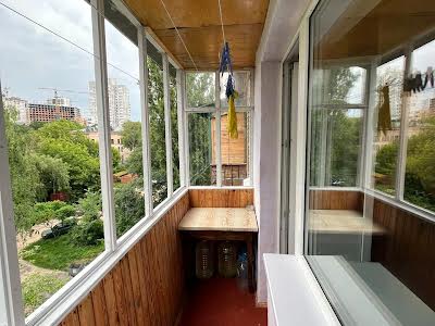 квартира по адресу Гетьмана Кирилла Разумовского ул. (Миколи Краснова), 8