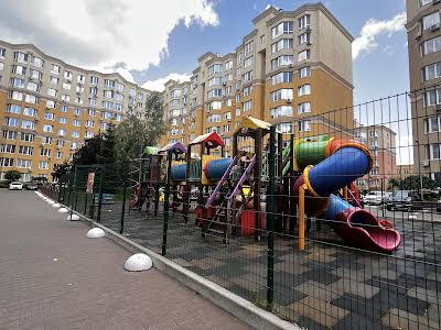 квартира по адресу Андрія Малишка ул. (Льва Толстого), 94