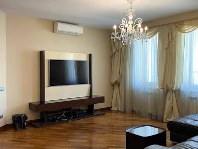 квартира за адресою Київ, Миколи Амосова вул., 4
