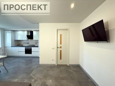 квартира за адресою Михайла Лушпи просп., 5 к27