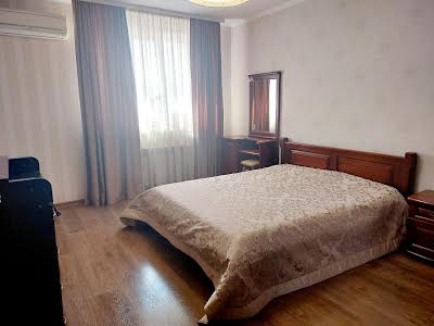 квартира за адресою Тарасівська вул., 8-А