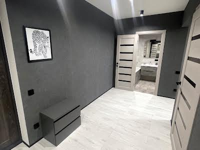квартира за адресою Михайла Максимовича вул. (Онуфрія Трутенка), 32-Б