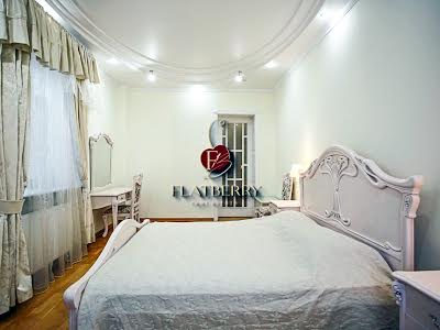 квартира по адресу Паторжинского ул., 14
