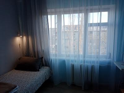 кімната за адресою Дарницька пл. (Ленінградська), 11