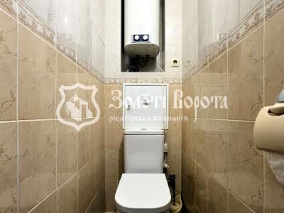 квартира за адресою Драгоманова вул., 5