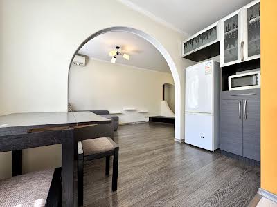 квартира по адресу Леся Курбаса просп., 9