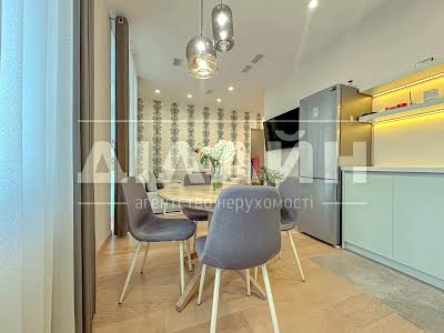 квартира за адресою Металургів просп., 8-А