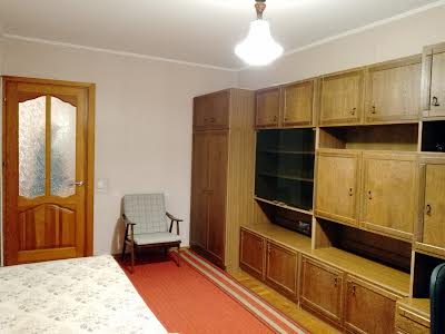 квартира по адресу Гонгадзе Георгия просп. (Советской Украины), 32-Е