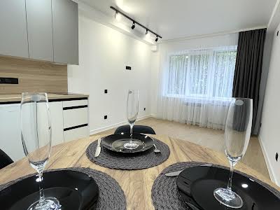 квартира за адресою Кубанської України вул. (Маршала Жукова), 21