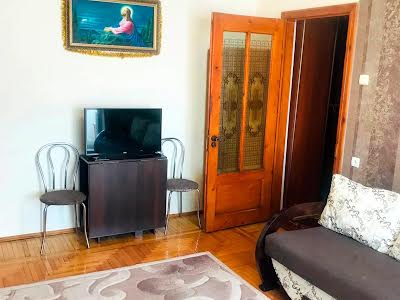 квартира за адресою Івана Величковського вул., 10