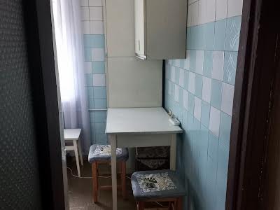 квартира за адресою Михайла Стельмаха вул., 12