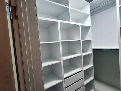 квартира за адресою Євгена Коновальця вул., 31б