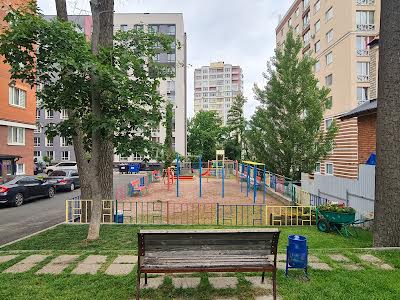 квартира по адресу Миколи Сингаївського ул. (Ново-Оскольская), 10-в