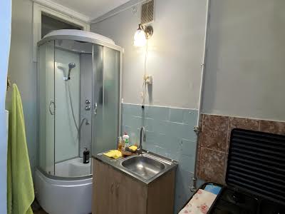 квартира за адресою Миколи Зерова вул., 13