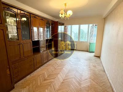 квартира за адресою Амвросія Бучми бульв., 5/1