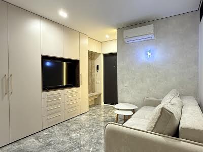 квартира за адресою Юліана Пелеша вул., 3