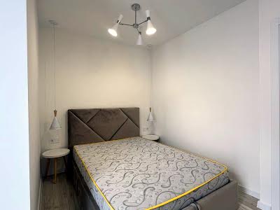 квартира за адресою Височана вул., 18