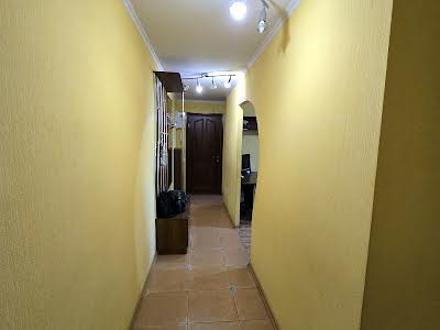 квартира за адресою Космонавтів вул., 104а