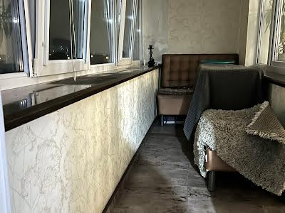 квартира за адресою Ревуцького вул., 9
