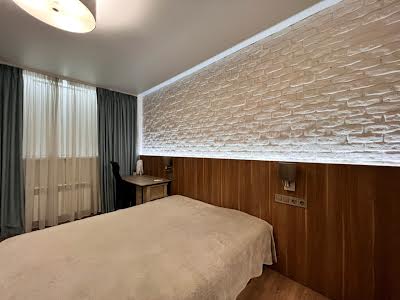 квартира за адресою Драгоманова вул., 2-Б