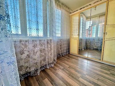 квартира за адресою Івана Пулюя вул., 40