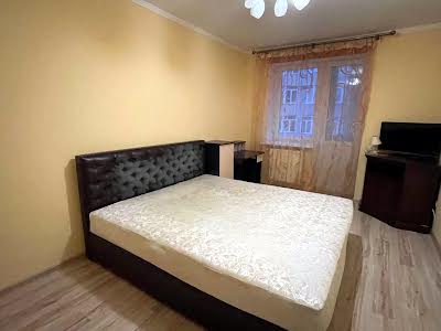 квартира за адресою Симона Петлюри вул., 11