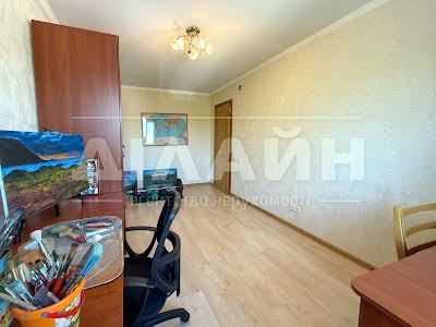 дом по адресу Славутича ул.