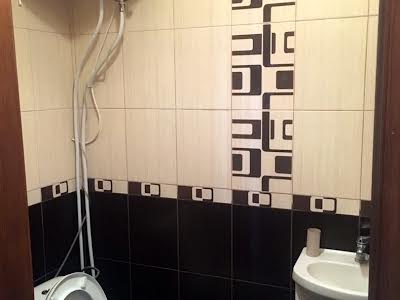 квартира за адресою Сім'ї Кульженків вул. (Петра Дегтяренка), 33