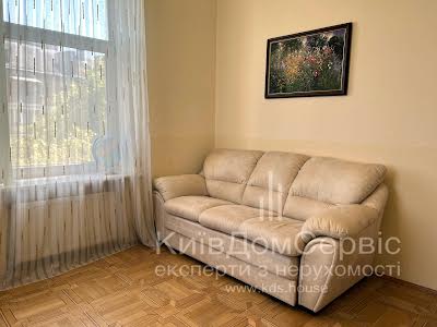 квартира за адресою Варязький пров., 13-А