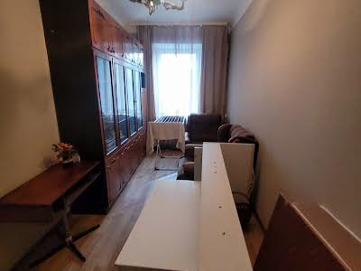квартира за адресою Паркова вул., 25/27