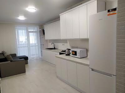 квартира за адресою вул. Героїв УПА, 73