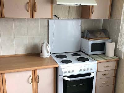 квартира за адресою Соснова вул., 10