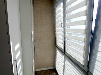 квартира за адресою Салютна вул., 2