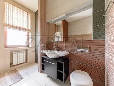 квартира за адресою Клінічна вул., 28