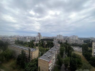 квартира за адресою Мілютенка вул., 28-В