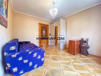 квартира за адресою Лариси Руденко вул., 13