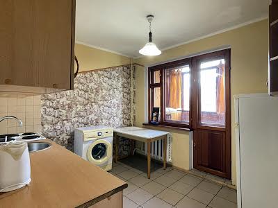 квартира по адресу Киев, Патриарха Мстислава Скрипника ул., 15