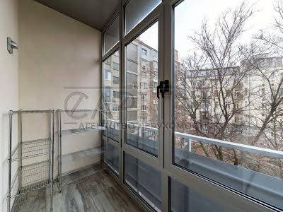 квартира за адресою Шота Руставелі вул., 27