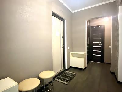 квартира за адресою Сергія Данченка вул., 28-Б