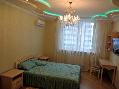 квартира за адресою Авіаконструктора Ігоря Сікорського вул. (Танкова), 1-Б