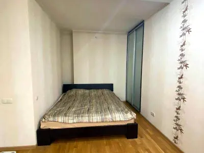 квартира за адресою Анни Ахматової вул., 35-А