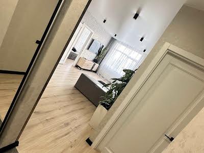 квартира за адресою Райдужна вул., 58